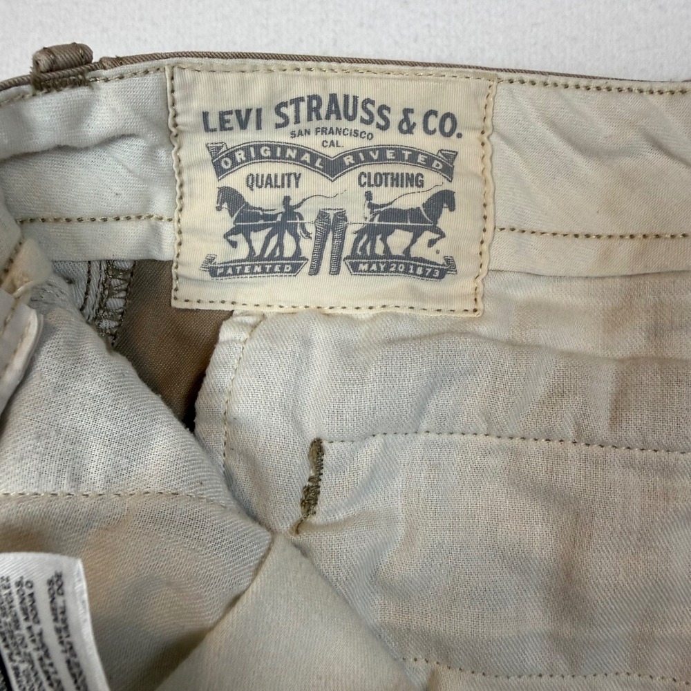 Levi's Men's Cargo Shorts Size‎ 54 Tan Khaki Cotton Utility Pockets 12461-0002 - Picture 2 of 9
